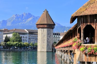 8h00 Lucerne vs 10h00 Interlaken : Quel rythme pour votre rêve ?