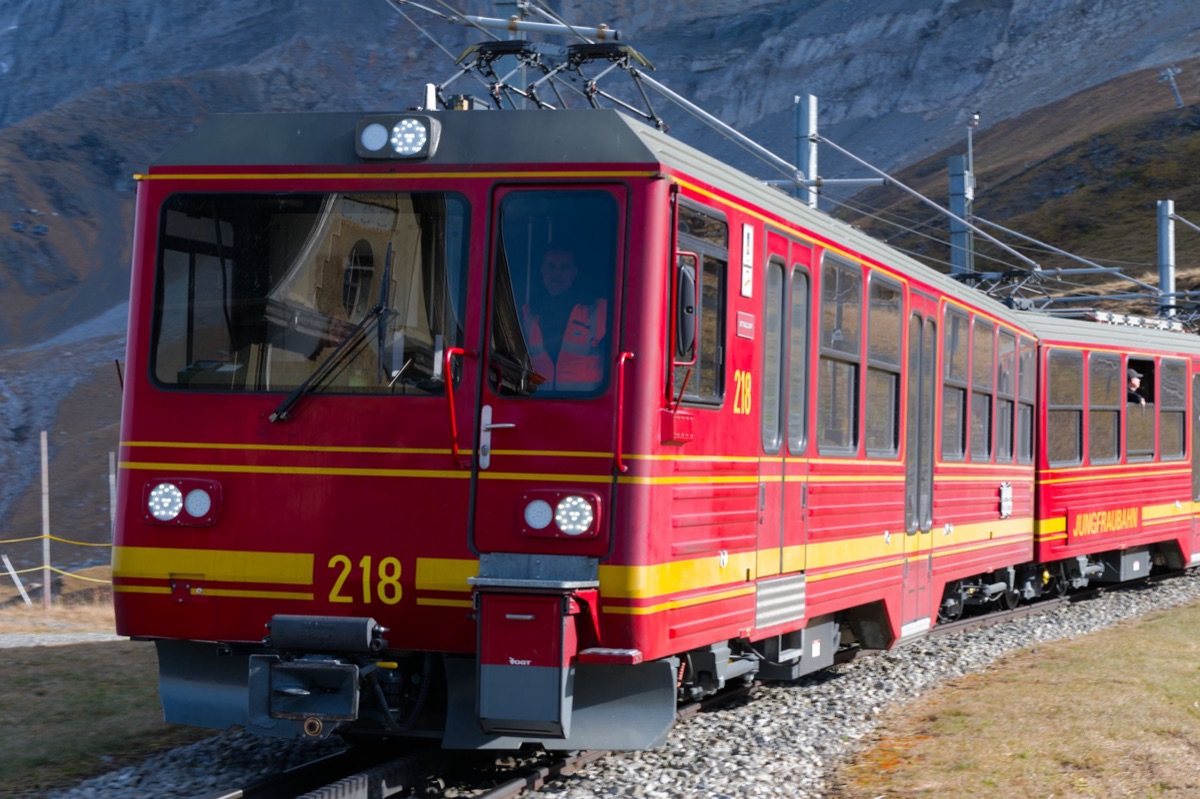 Half Fare Card Switzerland with usage restrictions and valid periods