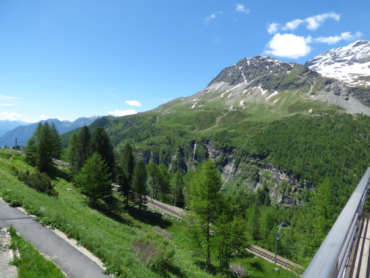 阿爾卑斯山鐵路軌道